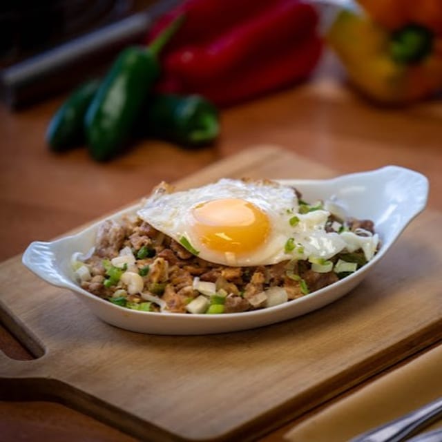 Sizzling sisig.